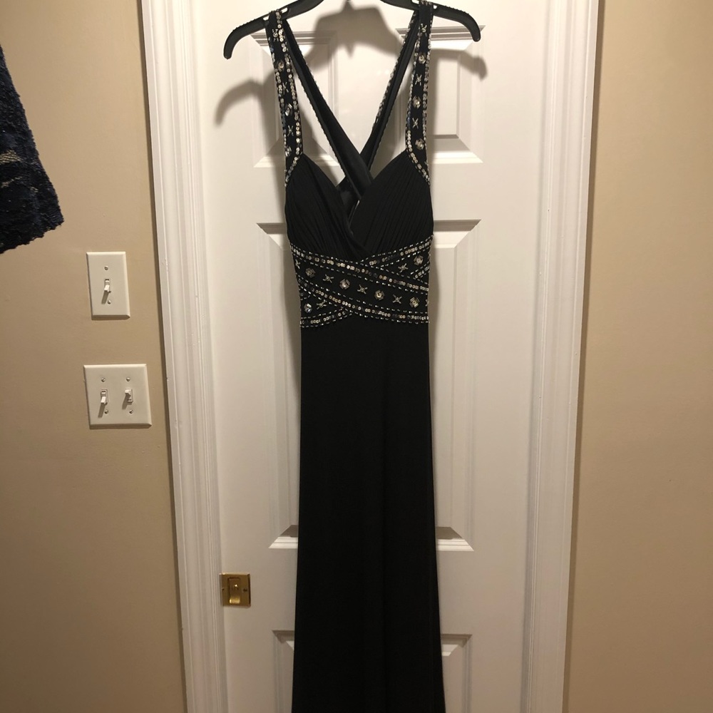 Black maxi evening gown - Picture 2 of 6